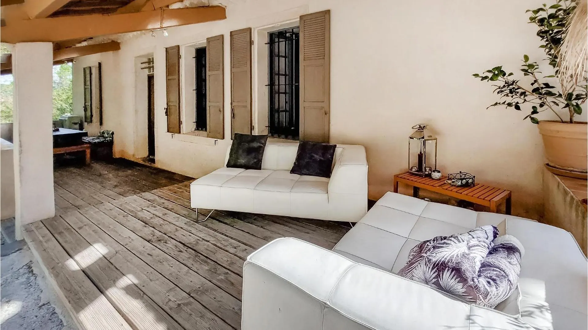 3 Bedroom Amazing Home In Saint Cyr Sur Mer Holiday home Saint-Cyr-sur-Mer